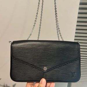 Authentic Louis Vuitton Epi Felicie Pochette
